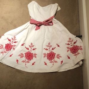 This is a super cute old-fashioned Betsy Johnson, floral, strapless dress.